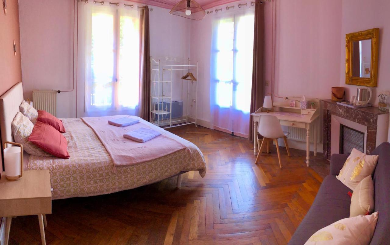 A L'Ombre Du Fort Fuilla Екстериор снимка