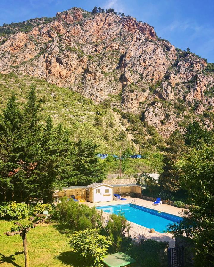 A L'Ombre Du Fort Fuilla Екстериор снимка